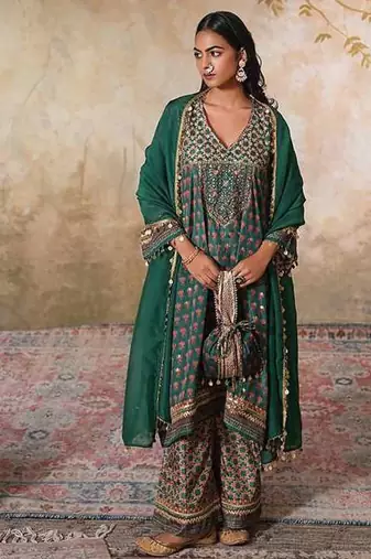 Green crepe kurta set