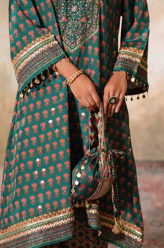 Green crepe kurta set