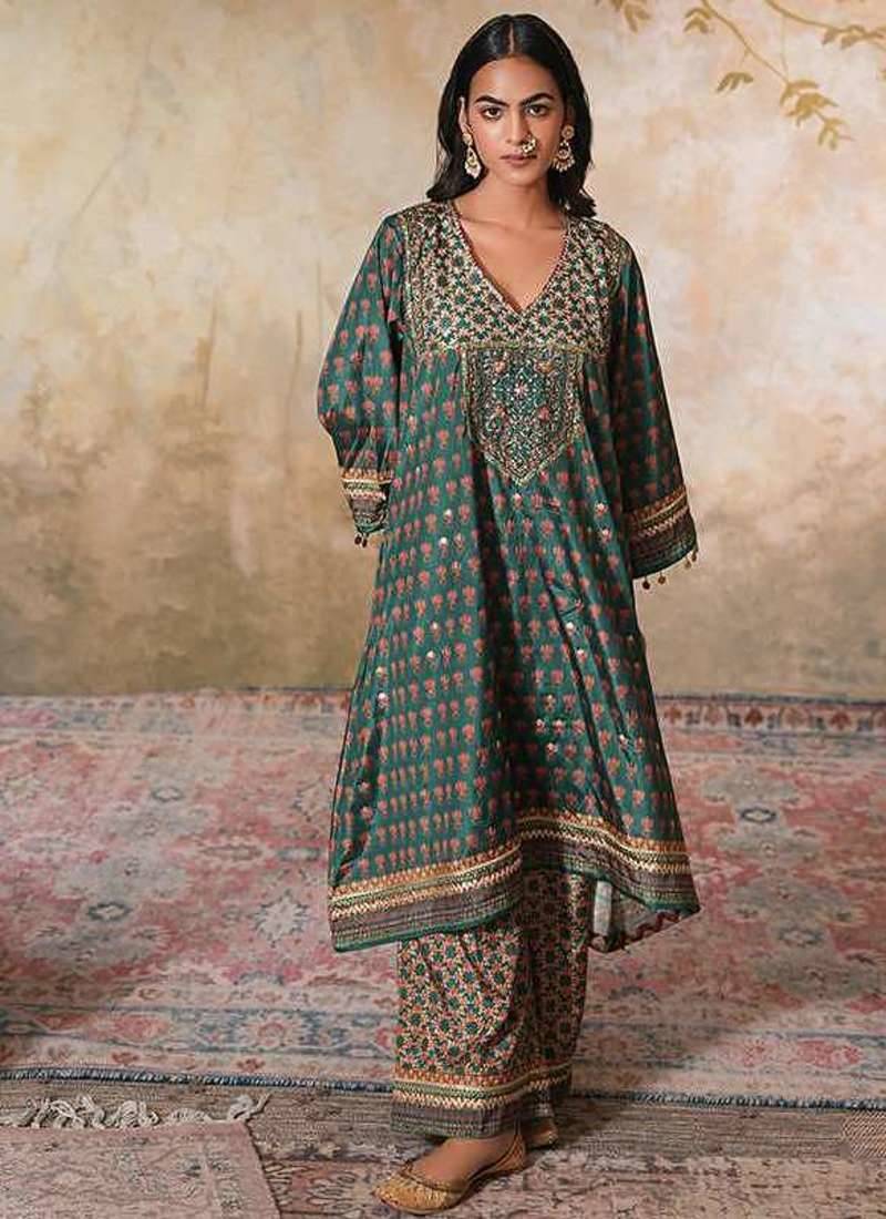 Green crepe kurta set