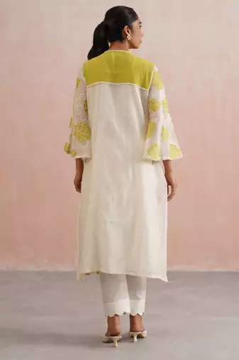 White embroidered chanderi kurta set with dupatta