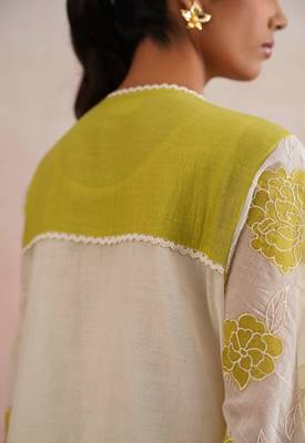 White embroidered chanderi kurta set with dupatta 4