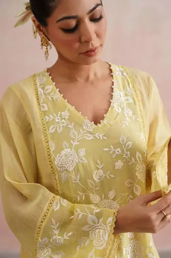 Yellow embroidered chanderi kurta set with dupatta