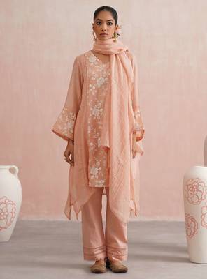 Peach embroidered chanderi kurta set with dupatta 2