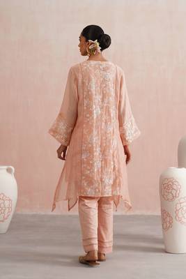 Peach embroidered chanderi kurta set with dupatta 4