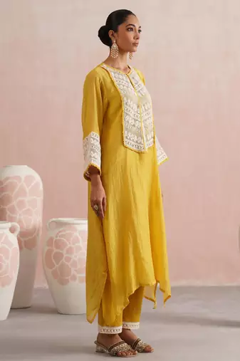 Yellow embroidered chanderi kurta set with dupatta