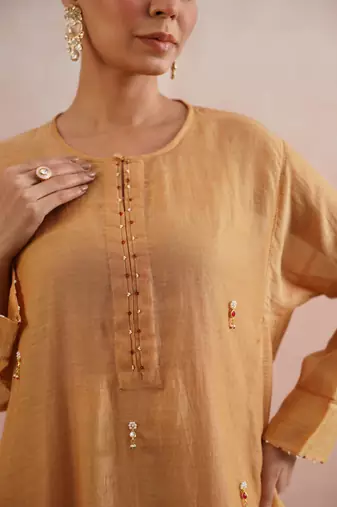 Peach embroidered chanderi kurta set with dupatta