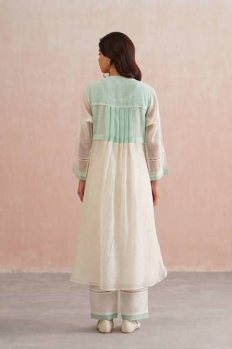 White embroidered chanderi kurta set