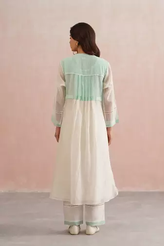 White embroidered chanderi kurta set