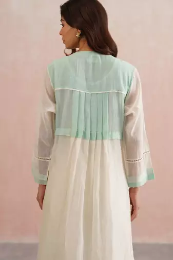 White embroidered chanderi kurta set