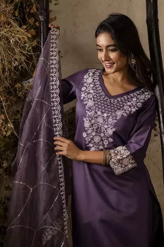 lavender silk blend embroidered kurta pant set