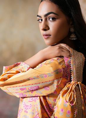yellow silk embroidered potli bag for weddings 4