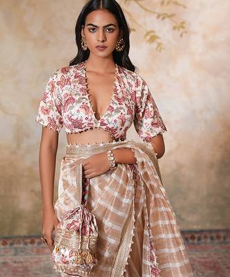White silk embroidered potli bag 3