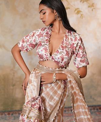 White silk embroidered potli bag 4