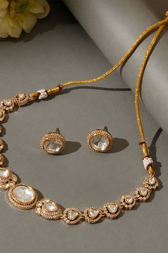 Gold plated kundan necklace set