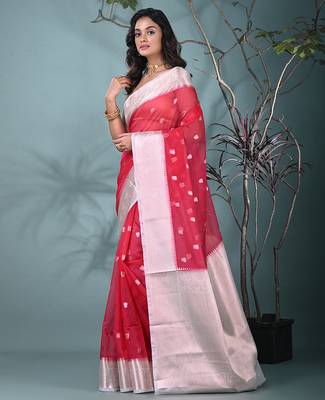 fuchsia organza saree with floral motifs and sea green border 2