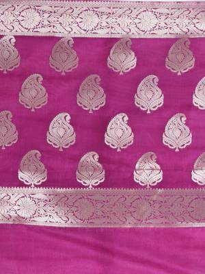 purple & white silk blend tie & dye saree with intricate border 4
