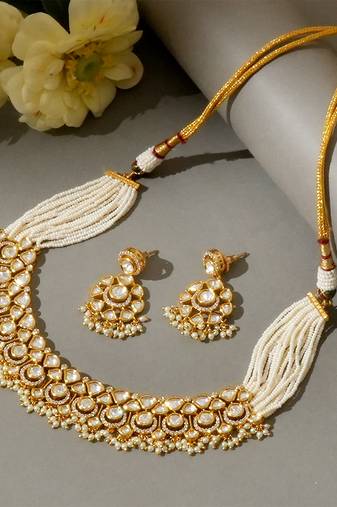 Gold plated kundan necklace set