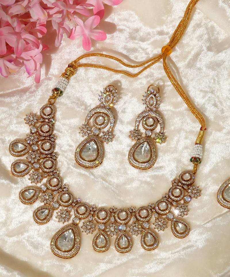 Gold plated kundan necklace set
