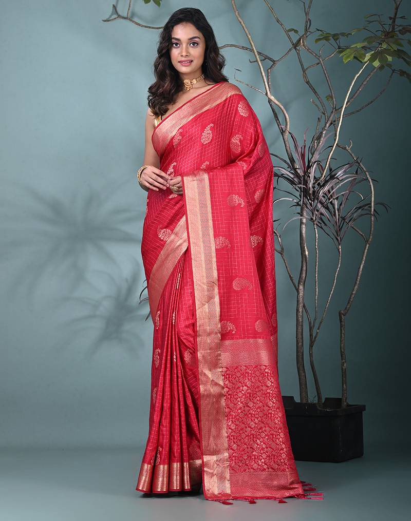 elegant fuchsia silk blend saree with intricate brocade work