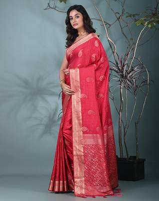 elegant fuchsia silk blend saree with intricate brocade work 2