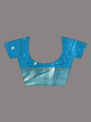 elegant sky blue silk blend saree with intricate brocade work 4