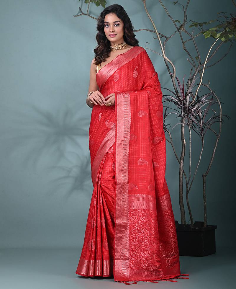 elegant red silk blend saree with intricate brocade work
