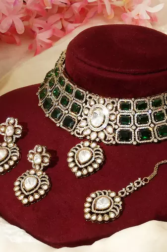 Gold plated kundan green stones choker necklace set