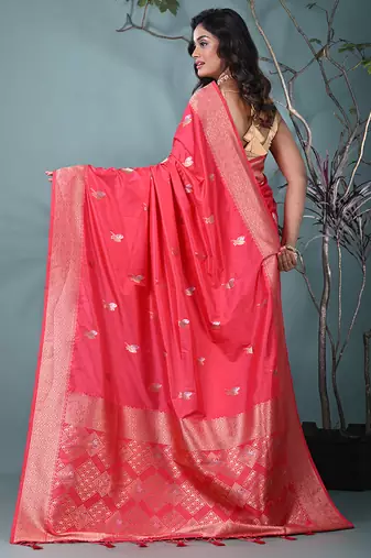 graceful punch pink silk blend blend saree with intricate zari work
