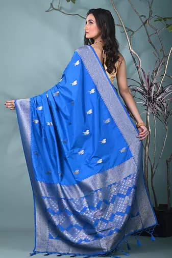 graceful sky blue silk blend blend saree with intricate zari work