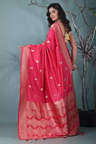graceful fuchsia silk blend blend saree with intricate zari work