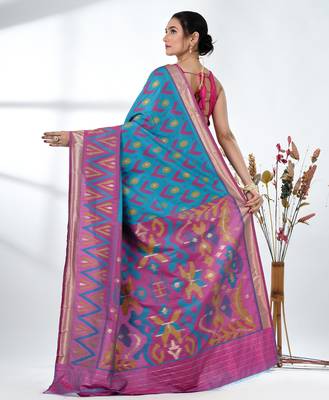 exquisite sky blue pochampally silk blend saree with vibrant ikat pattern 3