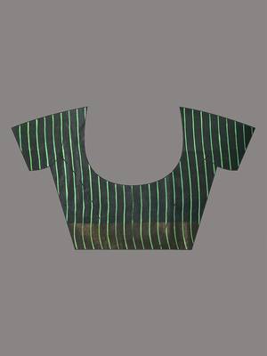emerald green viscose saree with gheecha pallu and golden border 5