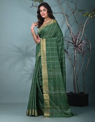 elegant green art silk saree with checkered design 2