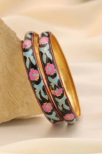Multi color hand painted meenakari bangle