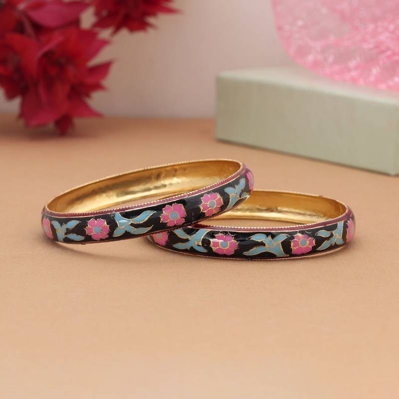 Multi color hand painted meenakari bangle