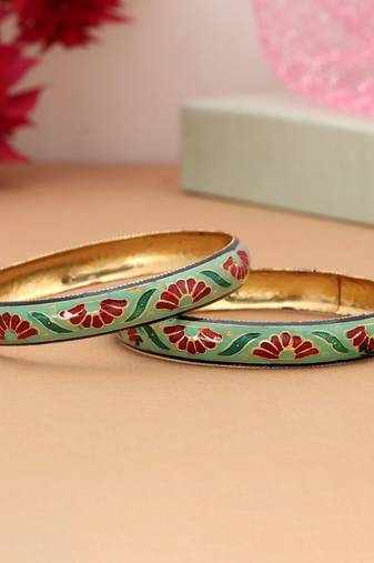 Multi color hand painted meenakari bangle