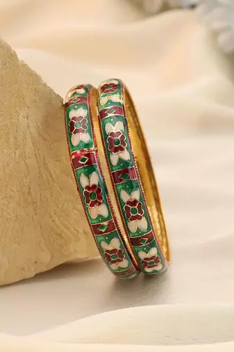 Multi color hand painted meenakari bangle