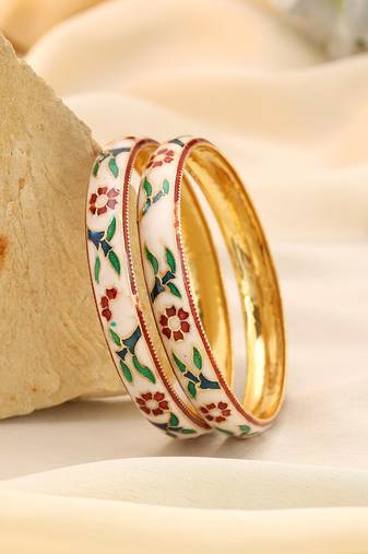 Multi color hand painted meenakari bangle