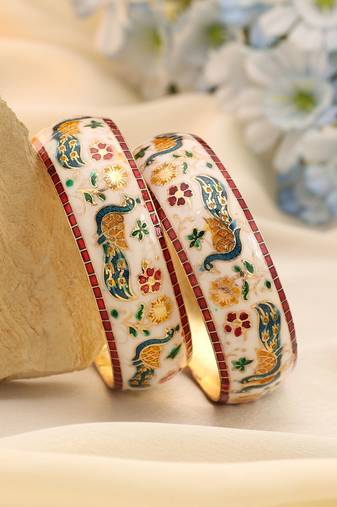Multi color hand painted meenakari bangle