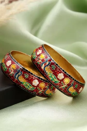 Multi color hand painted meenakari bangle