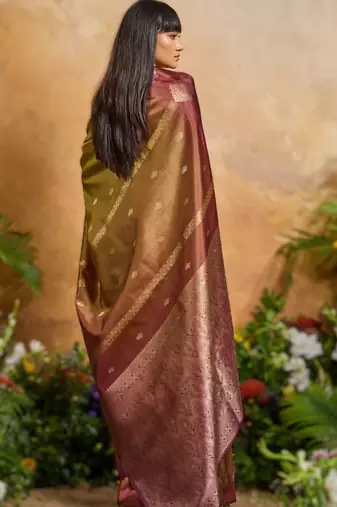 elegant weaving paper silk blend saree
