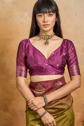 elegant weaving paper silk blend saree