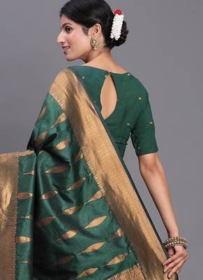 Green silk saree with blouse 2