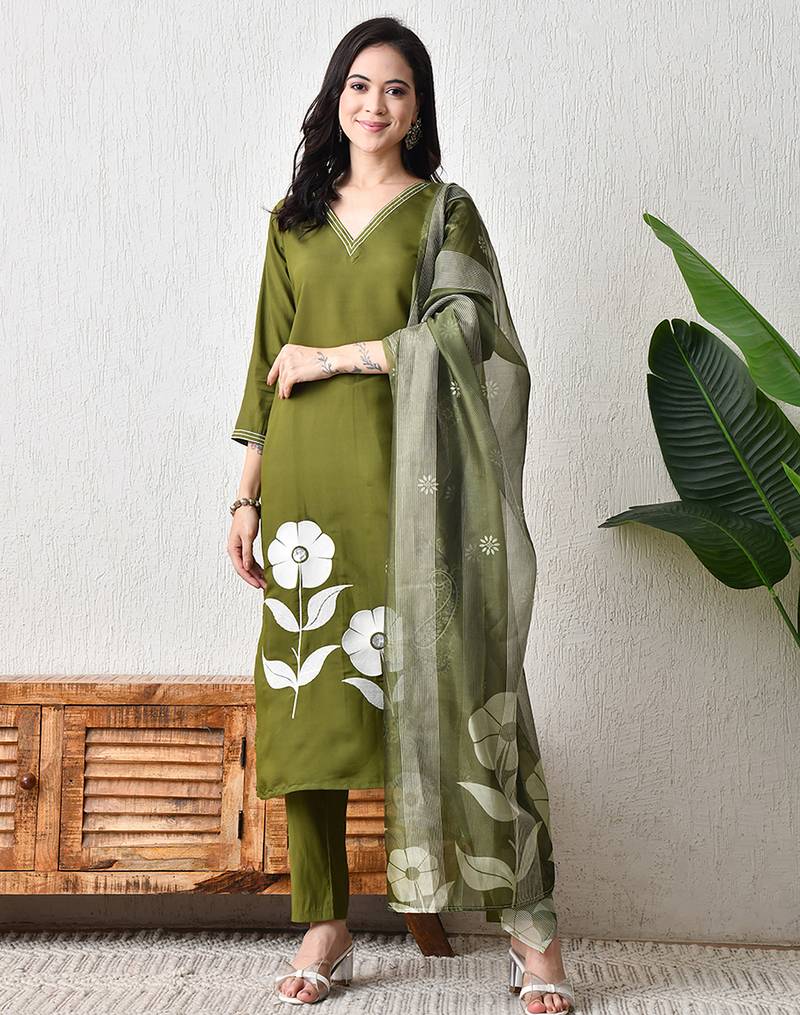 Mahendi roman silk kurta pant set