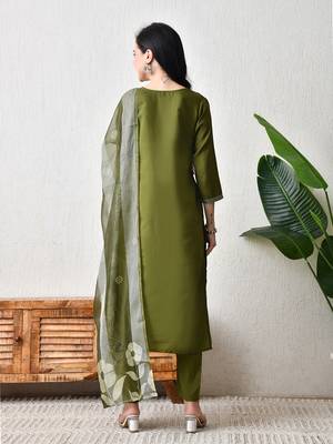 Mahendi roman silk kurta pant set 2