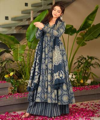 Teal muslin digital printed palazzo suit 2