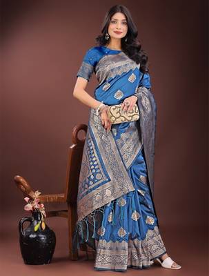 Blue silk saree with blouse 2