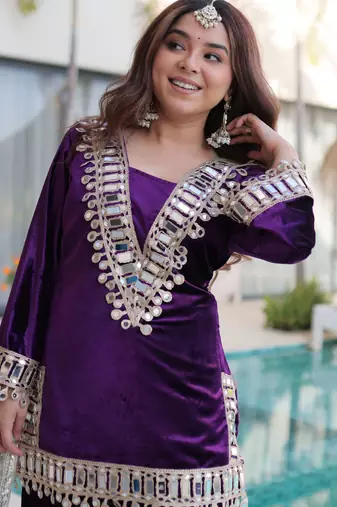 Purple velvet kurta pant set with batwa