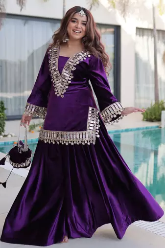 Purple velvet kurta pant set with batwa