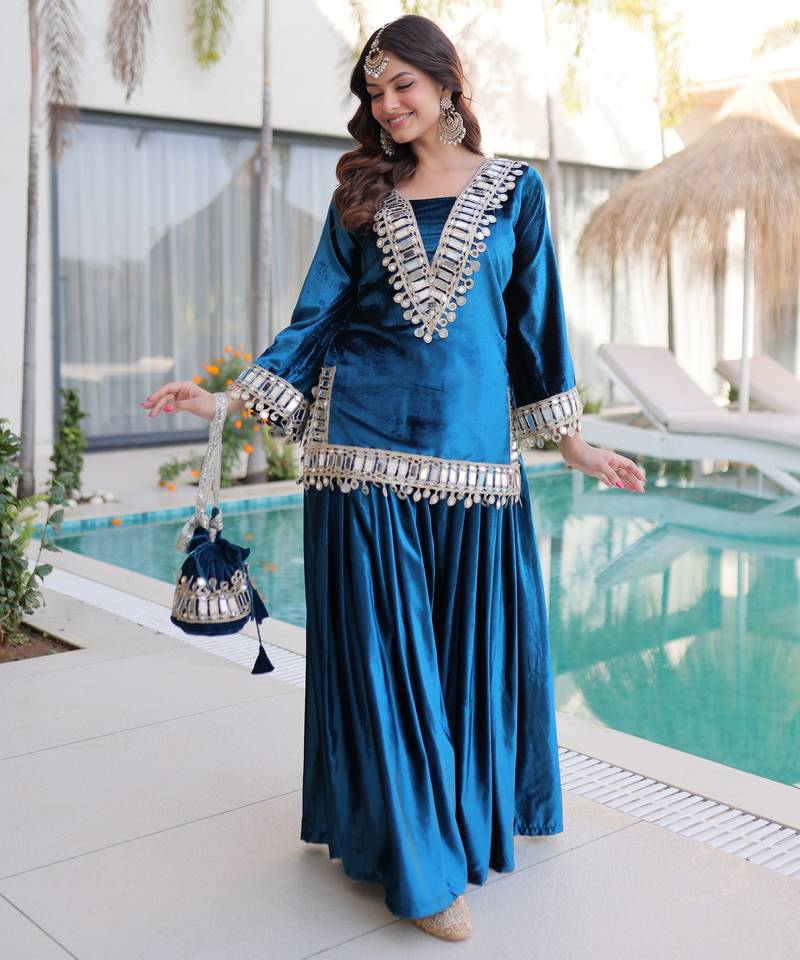 Rama velvet kurta pant set with batwa